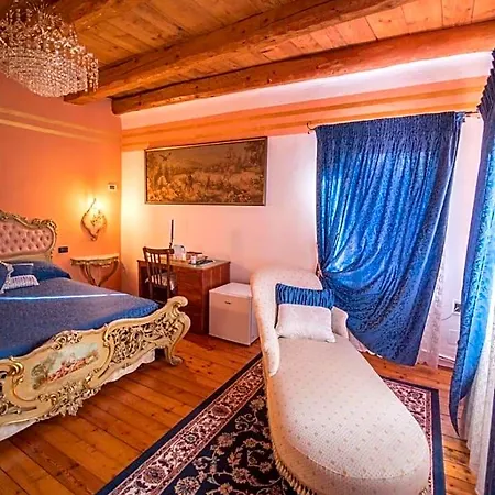 Antica Sophie Bed & Breakfast *